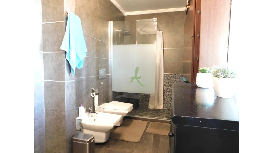 Apartamento T4 para Venda em Portimão Foto 25