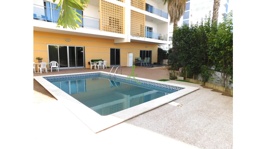 Apartamento T4 para Venda em Portimão Foto 4