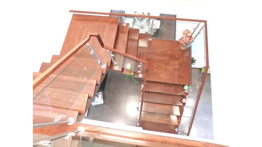 Apartamento T4 para Venda em Portimão Foto 10