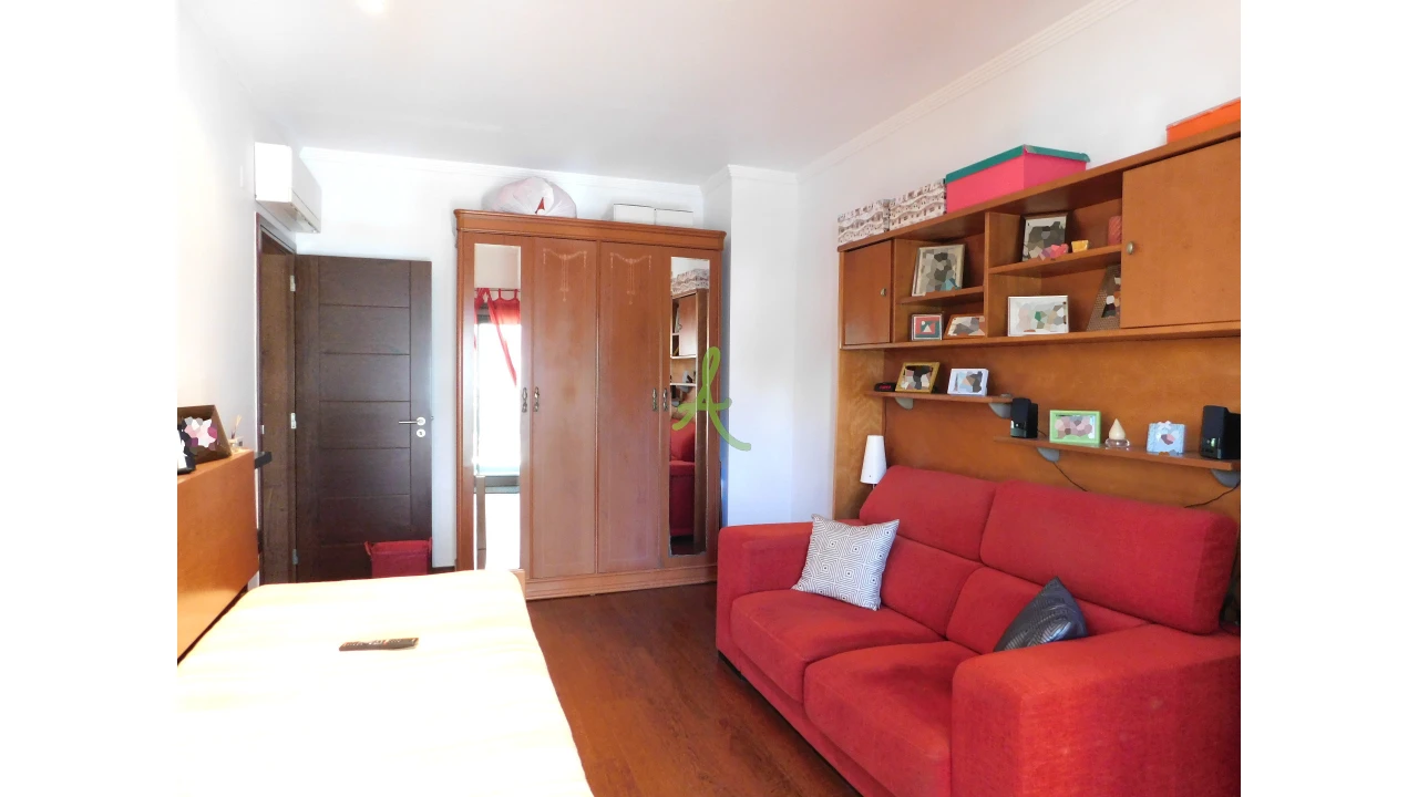 Apartamento T4 para Venda em Portimão Foto 20