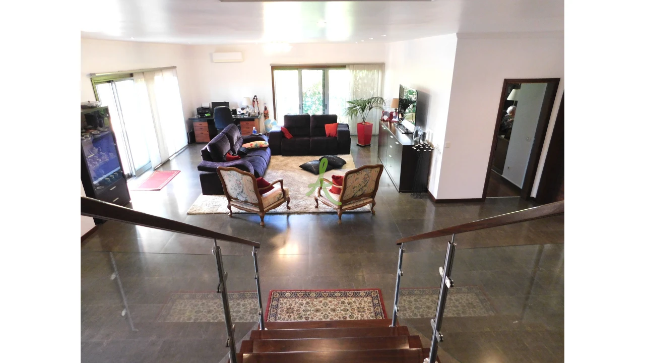 Apartamento T4 para Venda em Portimão Foto 5