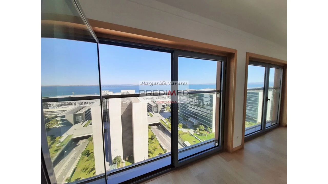 Apartamento T2 para Venda em Olivais Foto 2