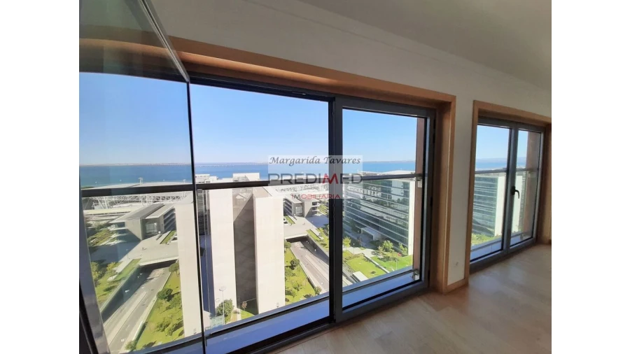 Apartamento T2 para Venda em Olivais Foto 2