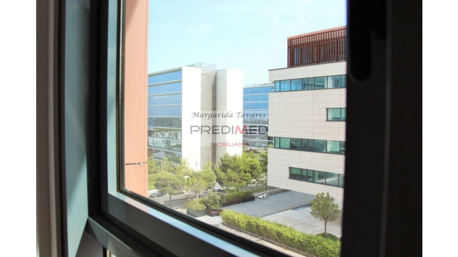 Escritório para Arrendamento em Olivais Foto 3