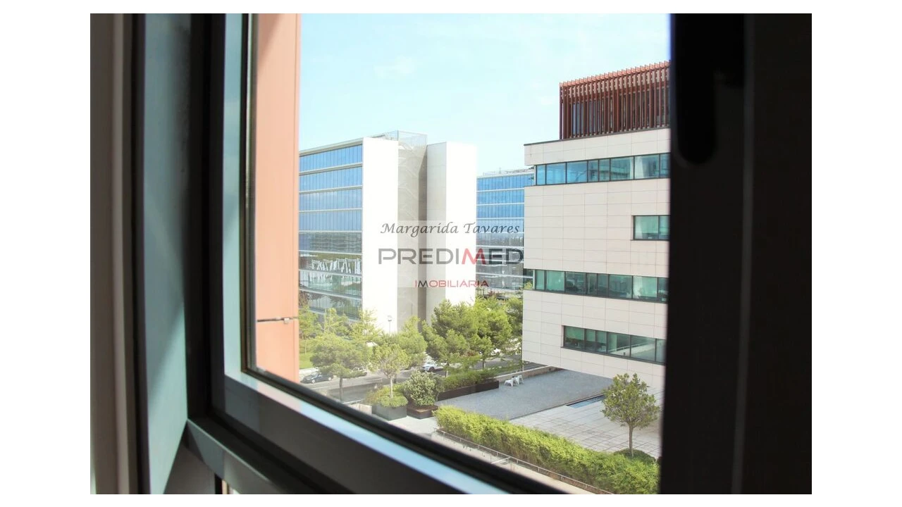 Escritório para Arrendamento em Olivais Foto 3