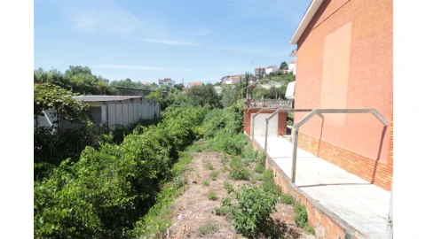 Terreno para Venda em Ceira