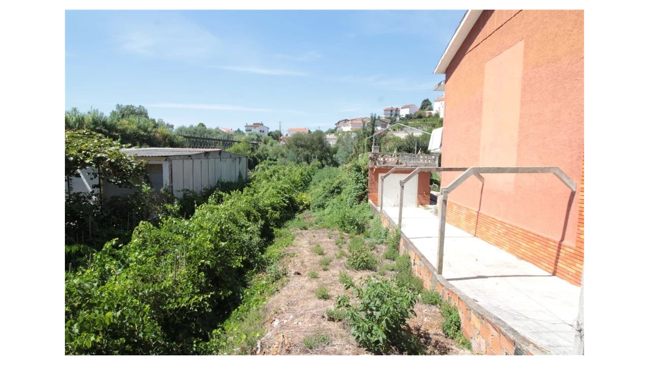 Terreno para Venda em Ceira Foto 2