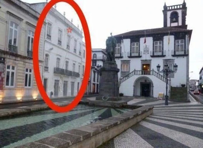 Prédio para Venda em Ponta Delgada (São Sebastião) Foto 2