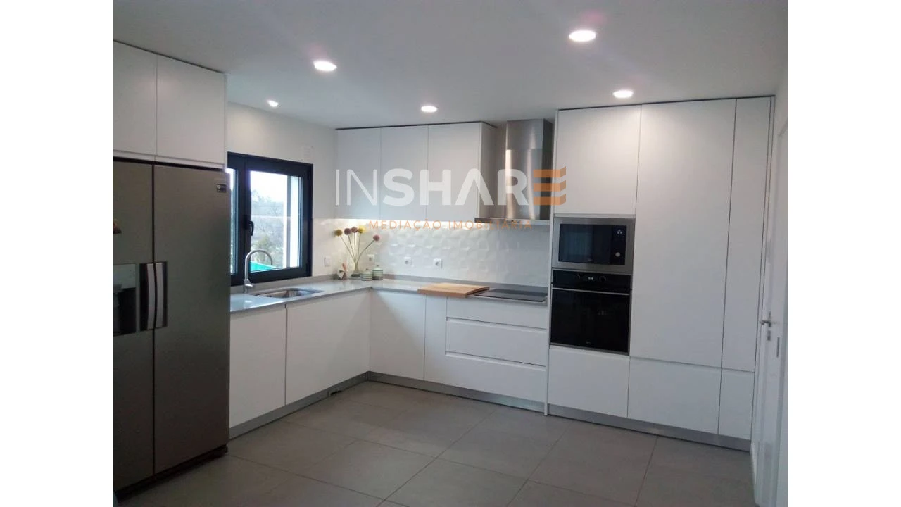 Moradia T3 para Venda em Vila de Prado Foto 13