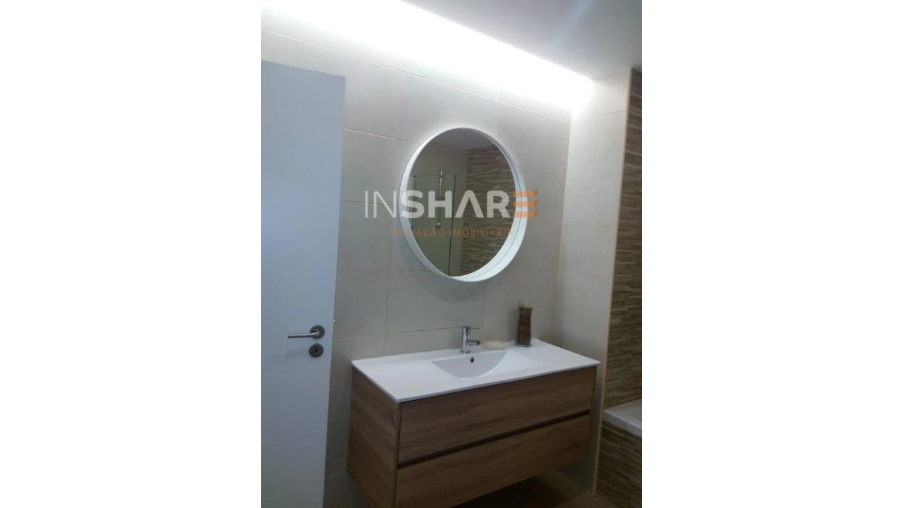 Moradia T3 para Venda em Vila de Prado Foto 6