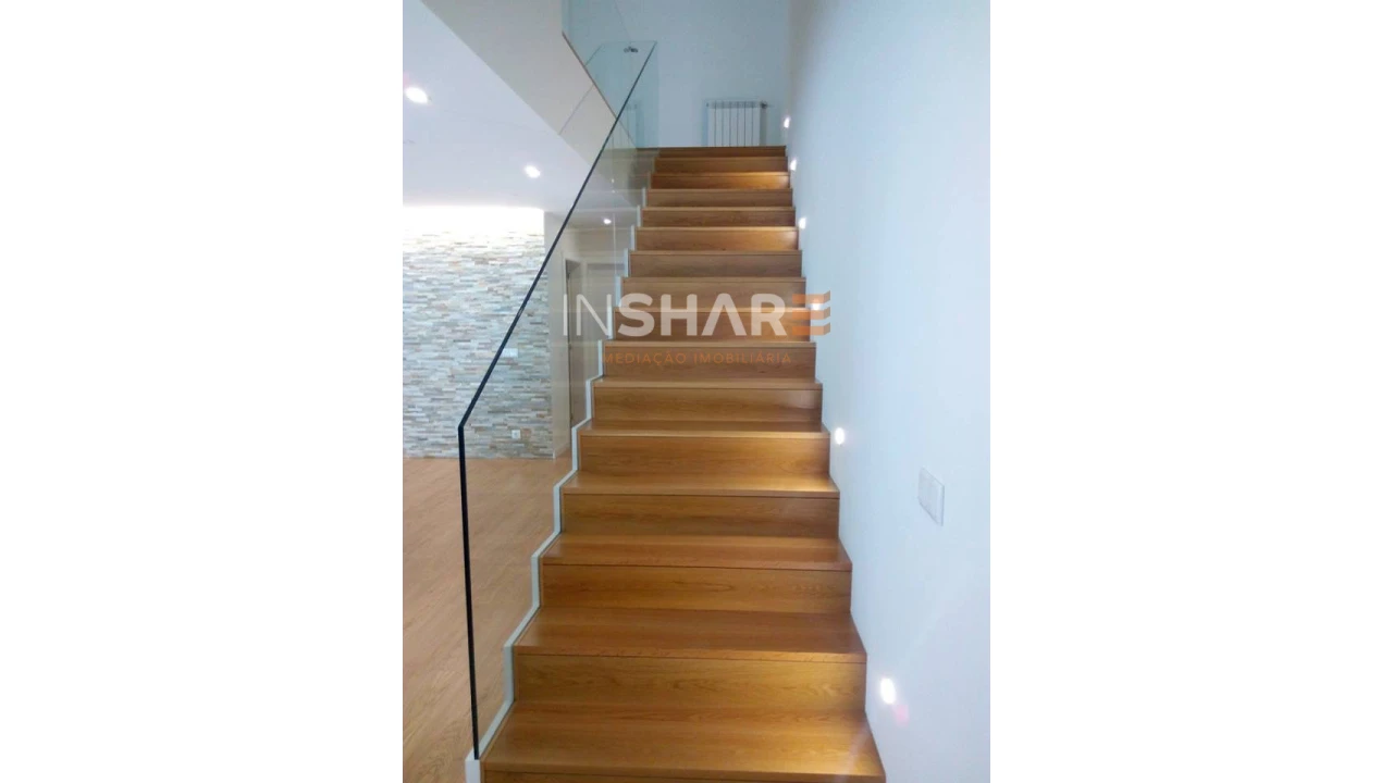 Moradia T3 para Venda em Vila de Prado Foto 18