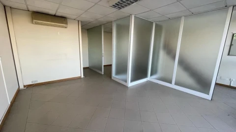 Loja para Venda em São Martinho do Bispo e Ribeira de Frades