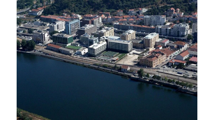 Loja para Venda em São Martinho do Bispo e Ribeira de Frades Foto 11