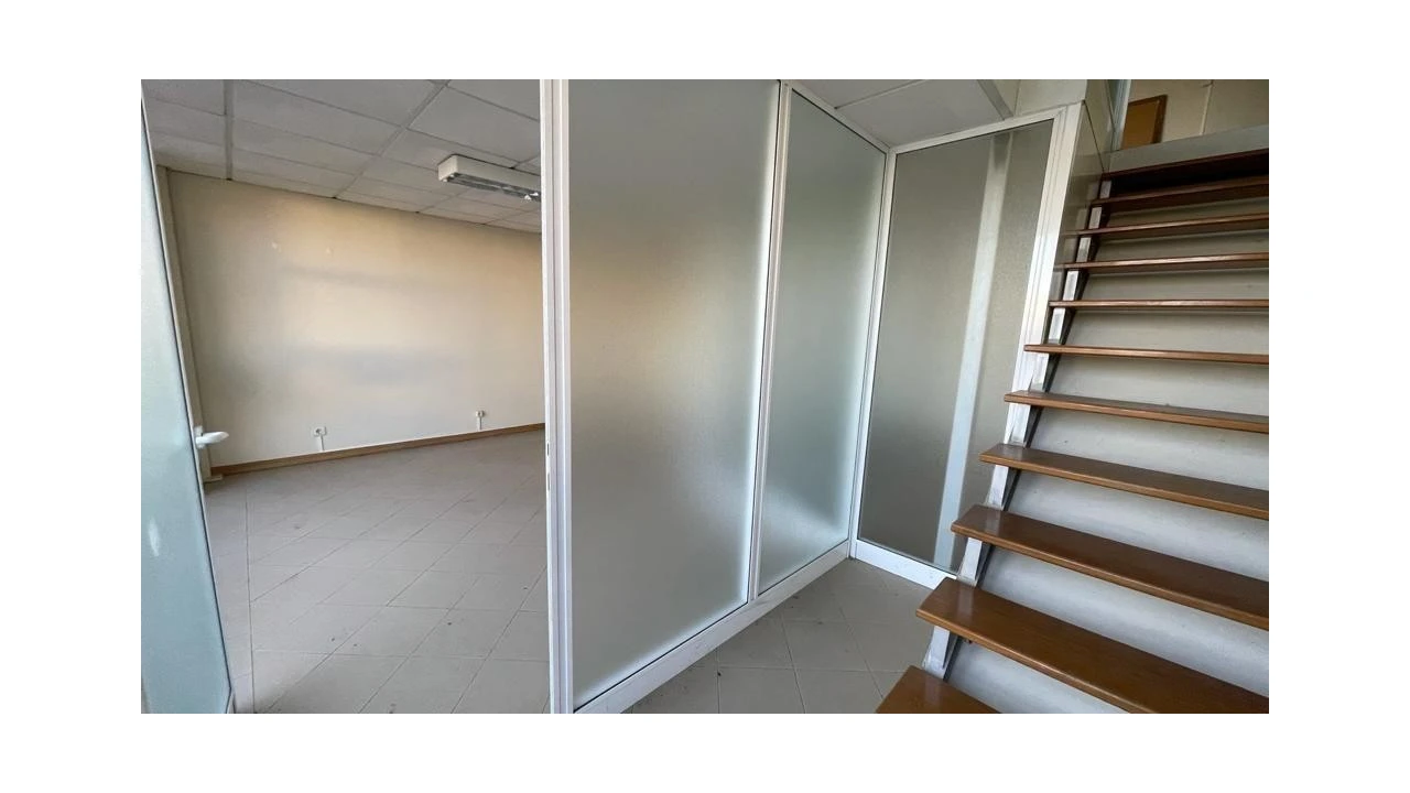 Loja para Venda em São Martinho do Bispo e Ribeira de Frades Foto 2