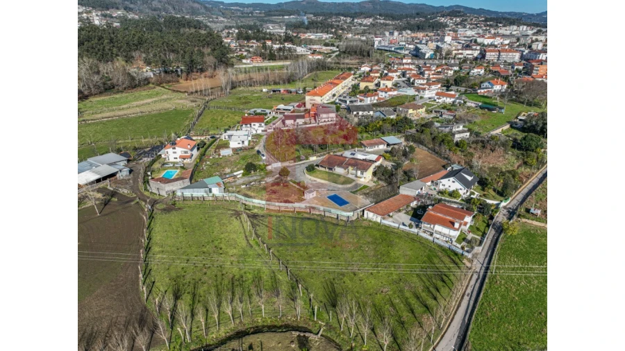 Moradia T4 para Venda em Vila Verde e Barbudo Foto 34