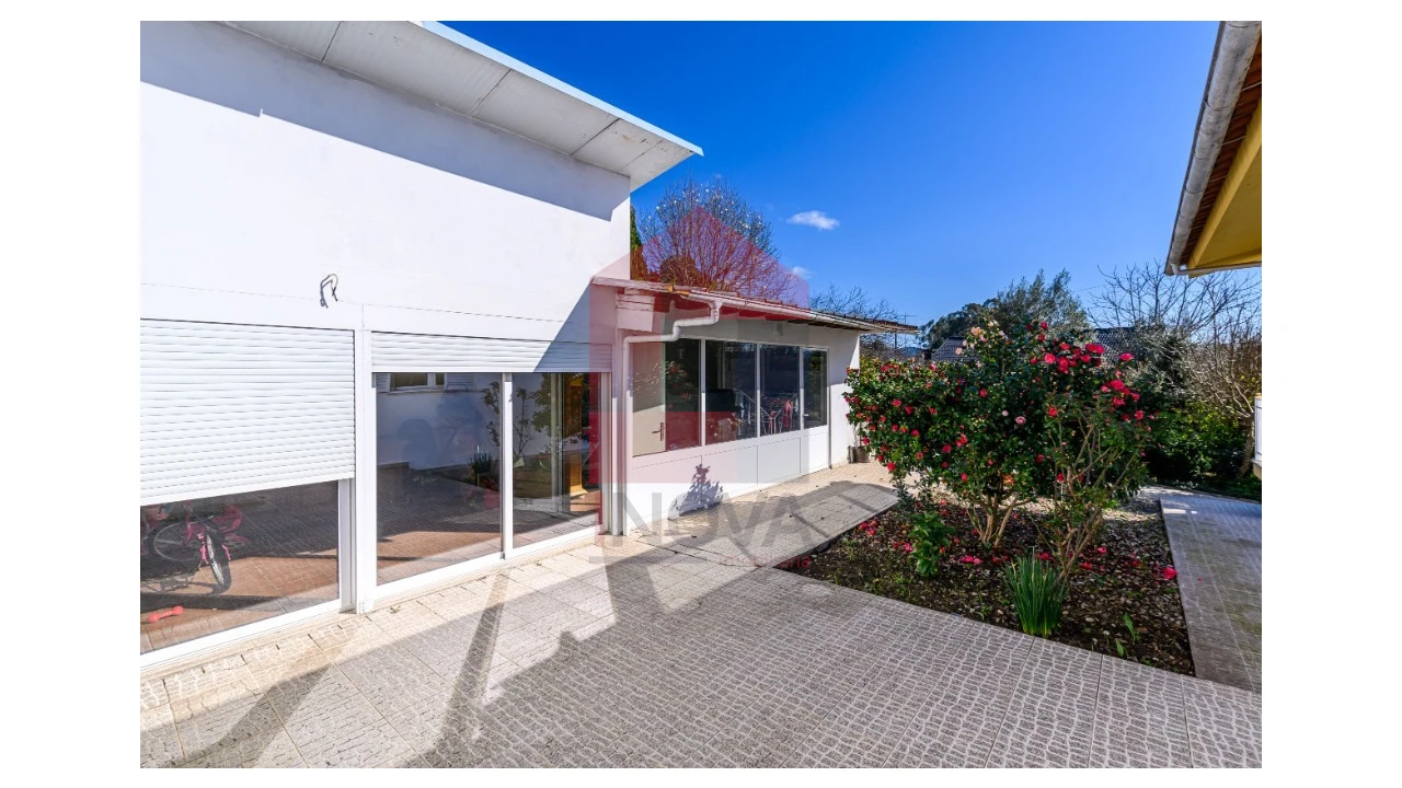 Moradia T4 para Venda em Vila Verde e Barbudo Foto 21