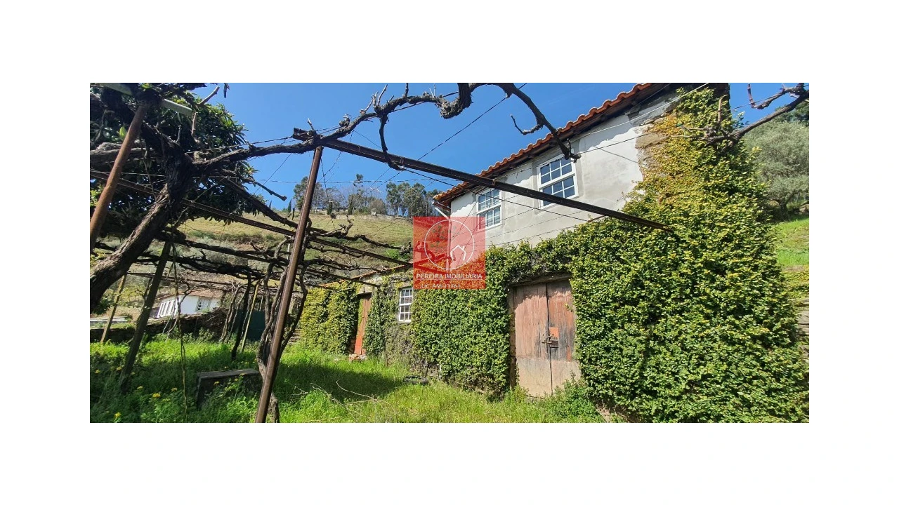 Quinta T4 para Venda em Vila Marim Foto 1