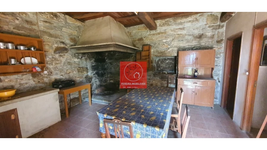 Quinta T4 para Venda em Vila Marim Foto 7