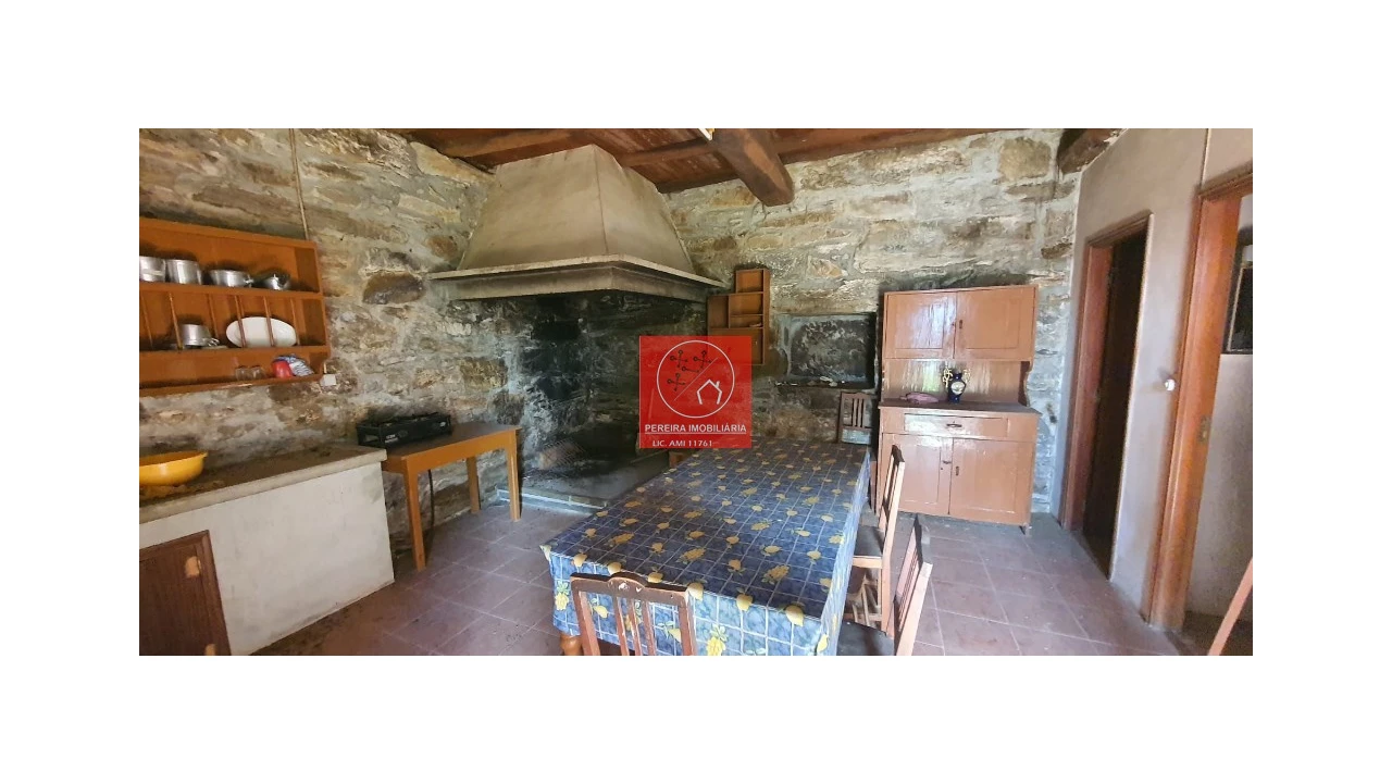 Quinta T4 para Venda em Vila Marim Foto 7