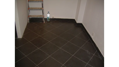 Loja para Venda em Almada, Cova da Piedade, Pragal e Cacilhas