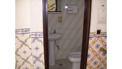 Loja para Venda em Almada, Cova da Piedade, Pragal e Cacilhas