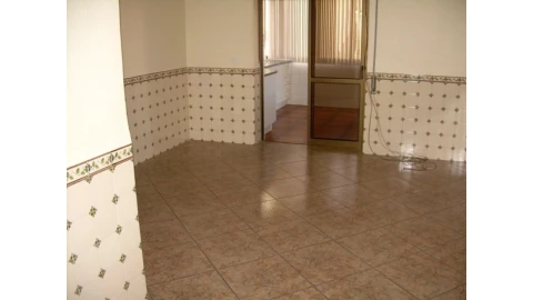 Loja para Venda em Almada, Cova da Piedade, Pragal e Cacilhas