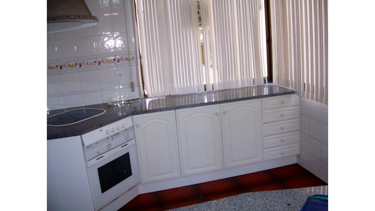 Loja para Venda em Almada, Cova da Piedade, Pragal e Cacilhas Foto 8