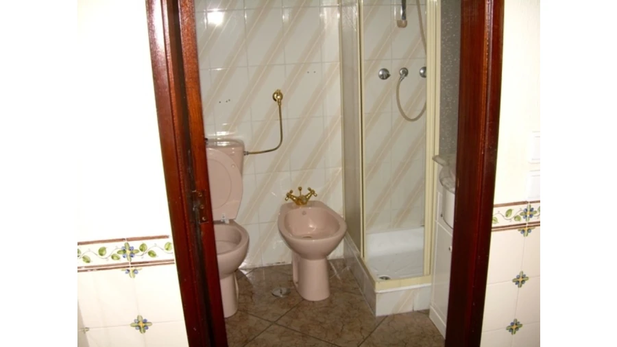 Loja para Venda em Almada, Cova da Piedade, Pragal e Cacilhas Foto 6