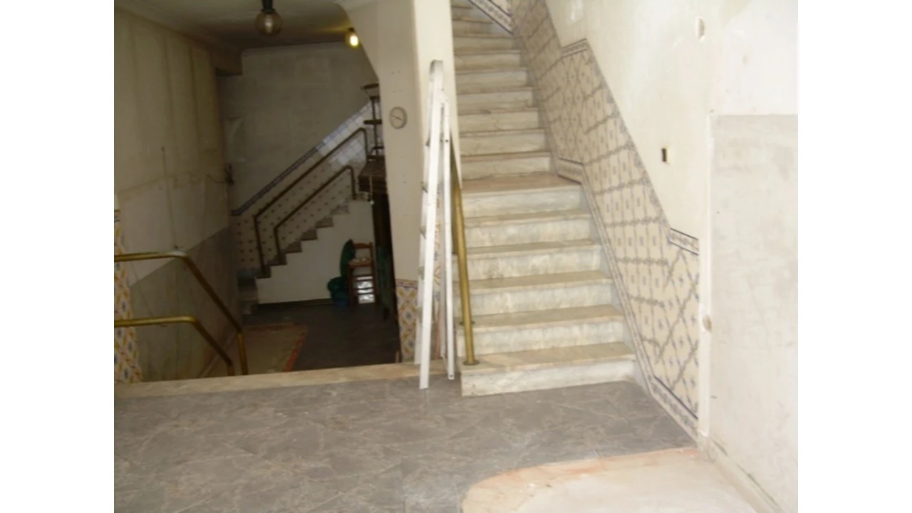 Loja para Venda em Almada, Cova da Piedade, Pragal e Cacilhas Foto 3