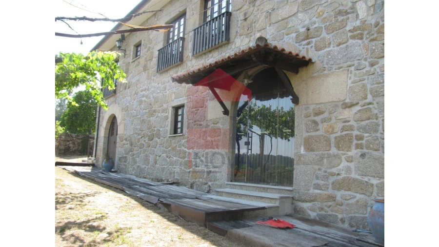 Quinta T13 para Venda em Coucieiro Foto 3