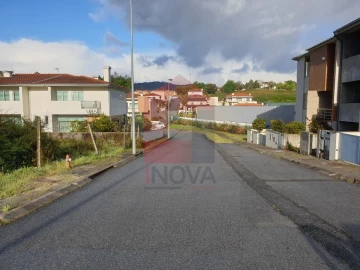 Terreno para Venda em Vila Verde e Barbudo