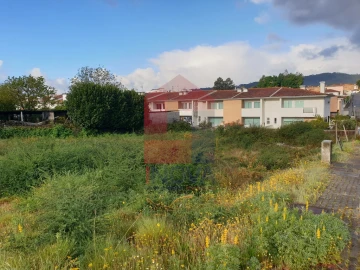 Terreno para Venda em Vila Verde e Barbudo