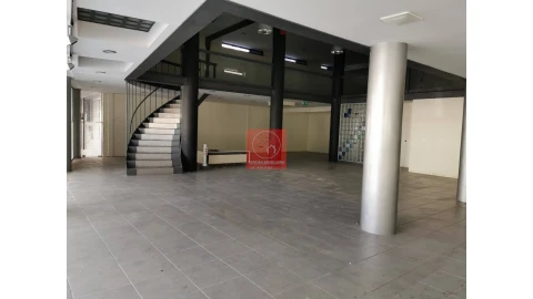 Loja para Venda em Subportela, Deocriste e Portela Susã