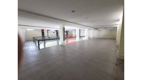 Loja para Venda em Subportela, Deocriste e Portela Susã