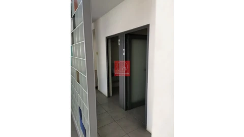 Loja para Venda em Subportela, Deocriste e Portela Susã