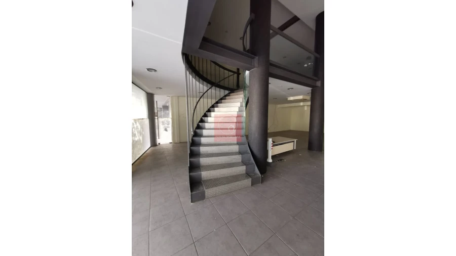 Loja para Venda em Subportela, Deocriste e Portela Susã Foto 3