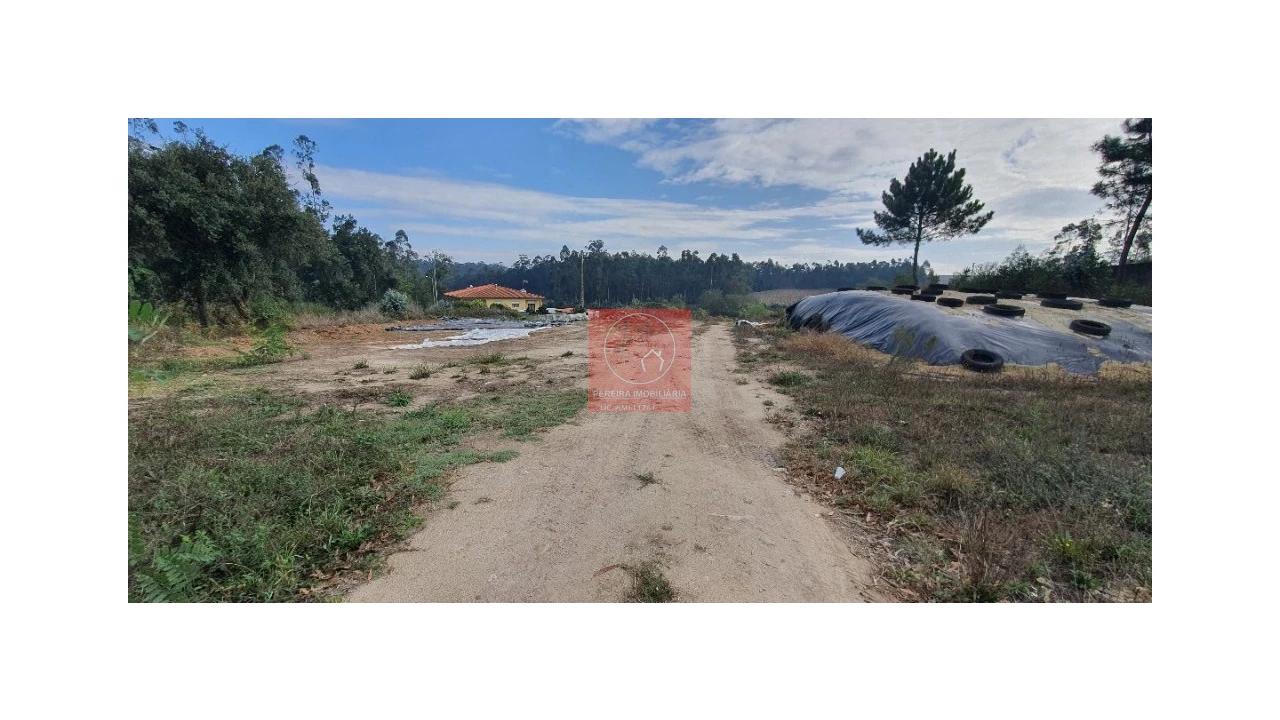 Terreno para Venda em Macieira da Maia Foto 1