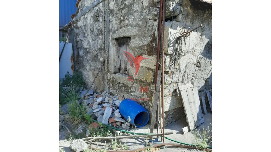 Quinta T4 para Venda em Frazão Arreigada Foto 10