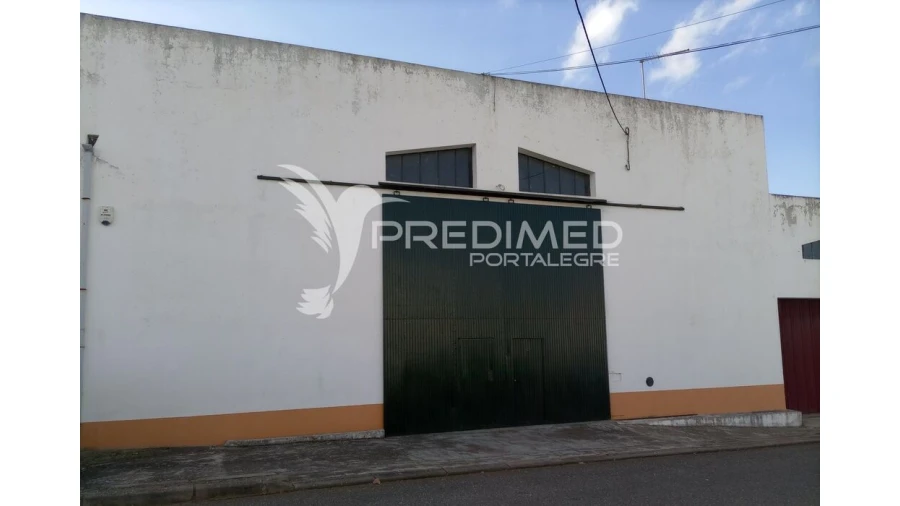 Armazém para Arrendamento em Alter do Chão Foto 1