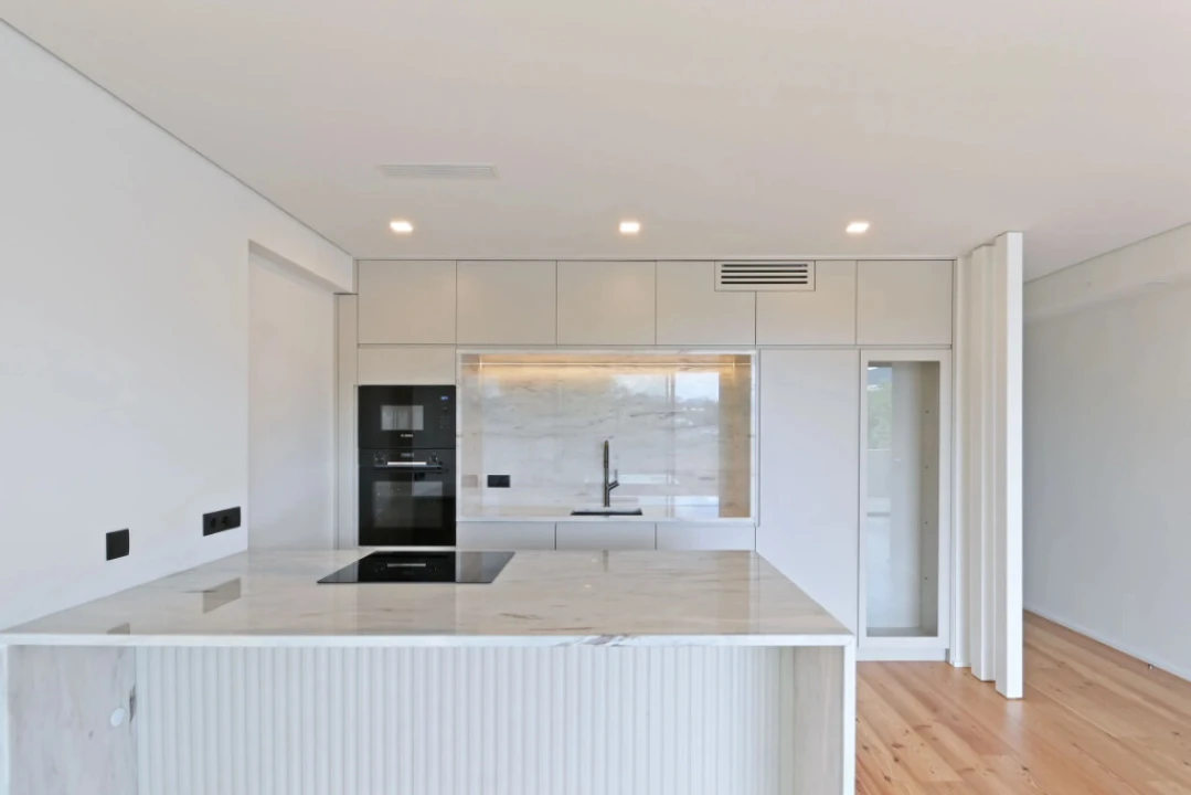 Apartamento T2 para Venda em Creixomil Foto 1