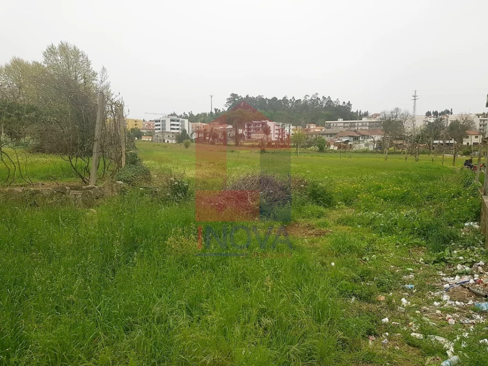 Terreno para Venda em Vila Verde e Barbudo Foto 2