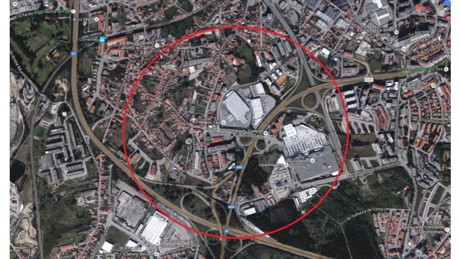 Terreno para Venda em Santa Marinha e São Pedro da Afurada Foto 2