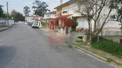 Terreno para Venda em Vila Verde e Barbudo