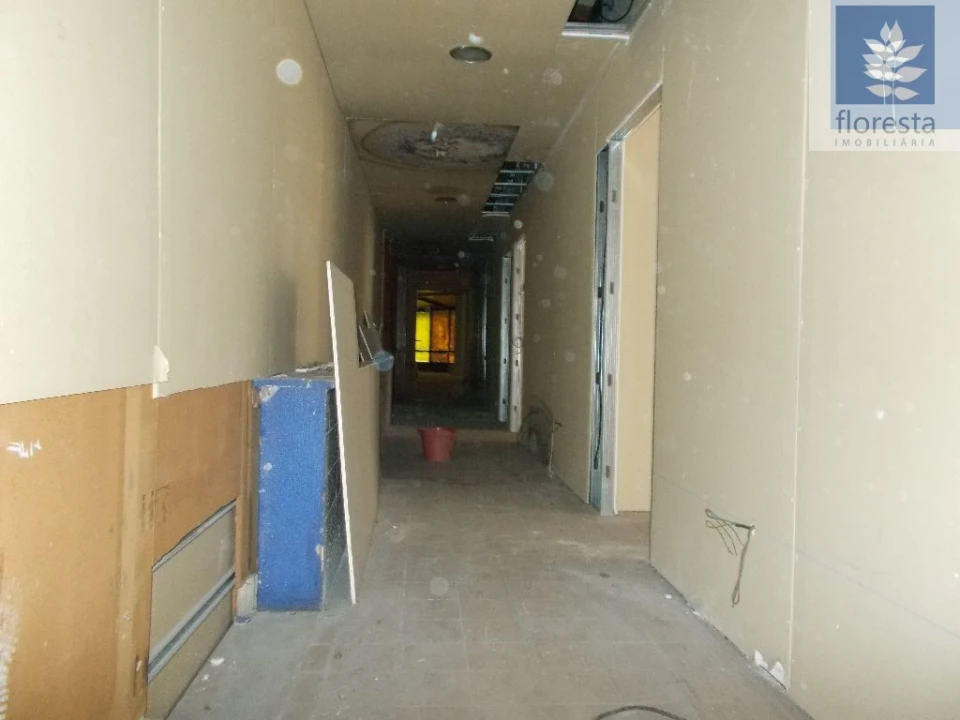 Loja para Venda em Braga (Maximinos, Sé e Cividade) Foto 17