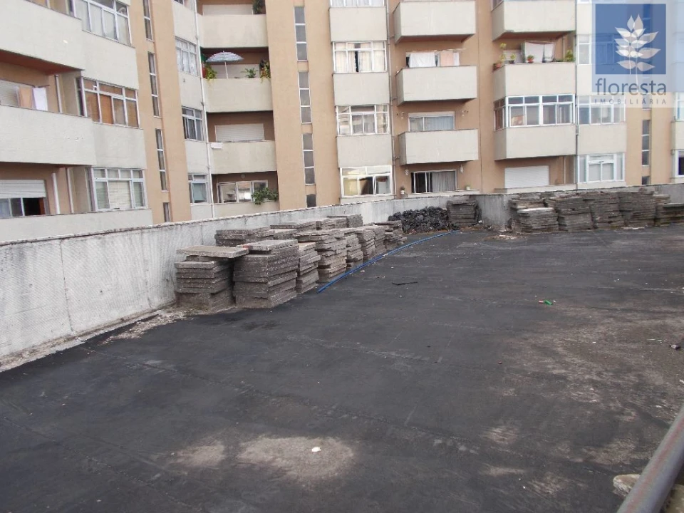 Loja para Venda em Braga (Maximinos, Sé e Cividade) Foto 23