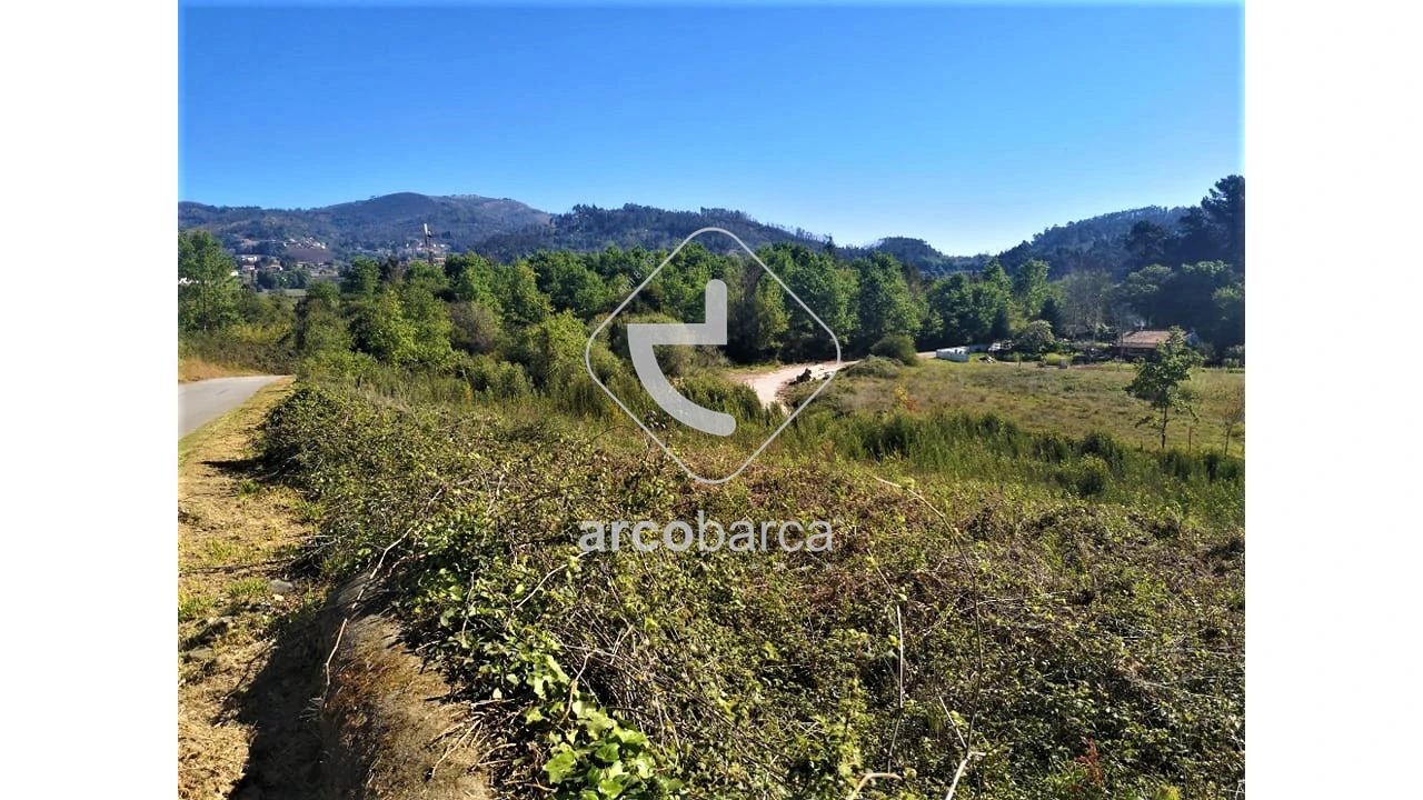 Terreno para Venda em Arcozelo Foto 1