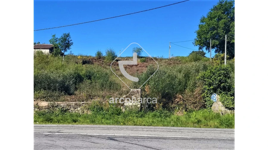 Terreno para Venda em Arcozelo Foto 3
