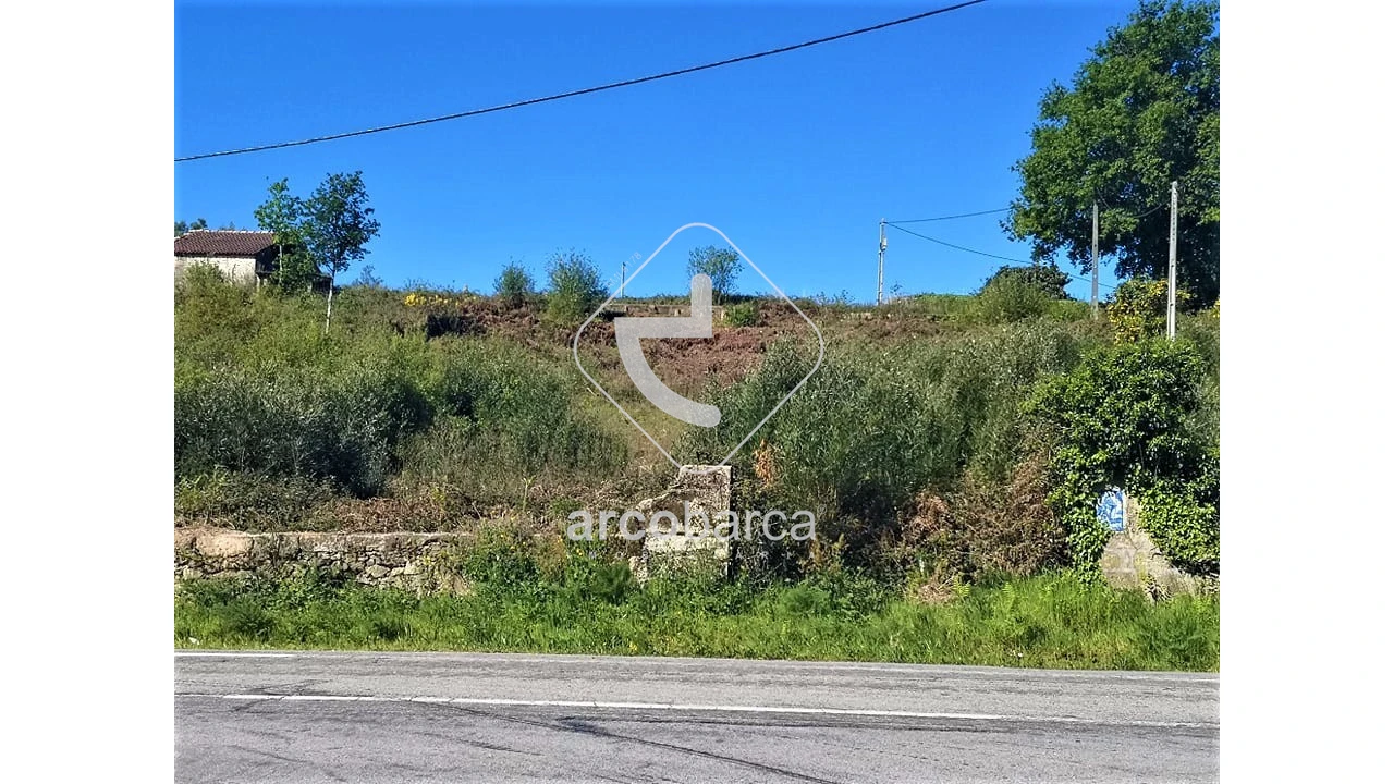 Terreno para Venda em Arcozelo Foto 3