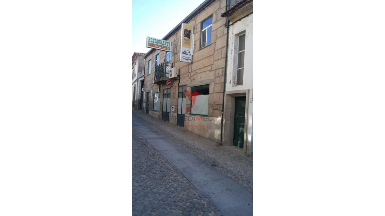 Prédio para Venda em São Pedro e Santa Maria e Vila Boa do Mondego Foto 1