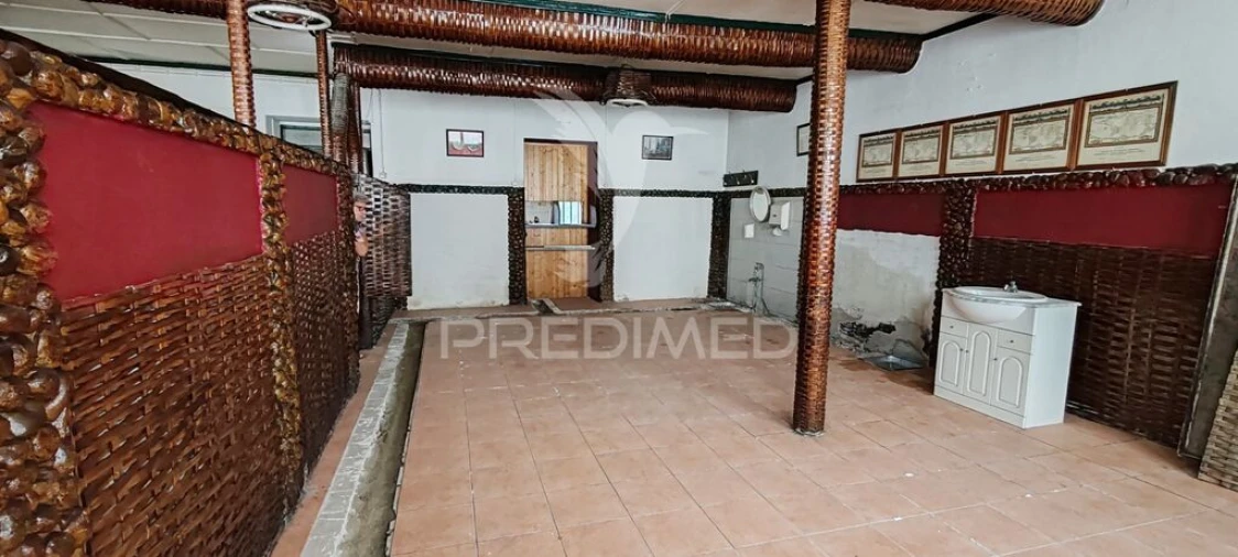 Prédio para Venda em São Pedro e Santa Maria e Vila Boa do Mondego Foto 5